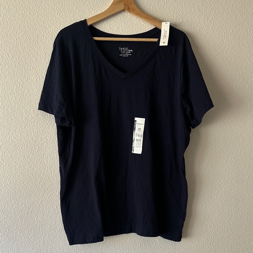 Time & Tru Relaxed Fit Dark Blue Short Sleeve Core V Neck Tee | NWT
